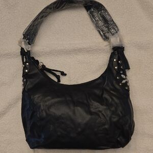 Elegant Black Leather Shoulder Bag